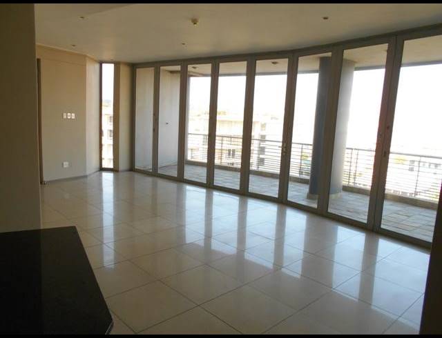 3 BEDROOM APARTMENT TO LET IN POINT WATERFRONT